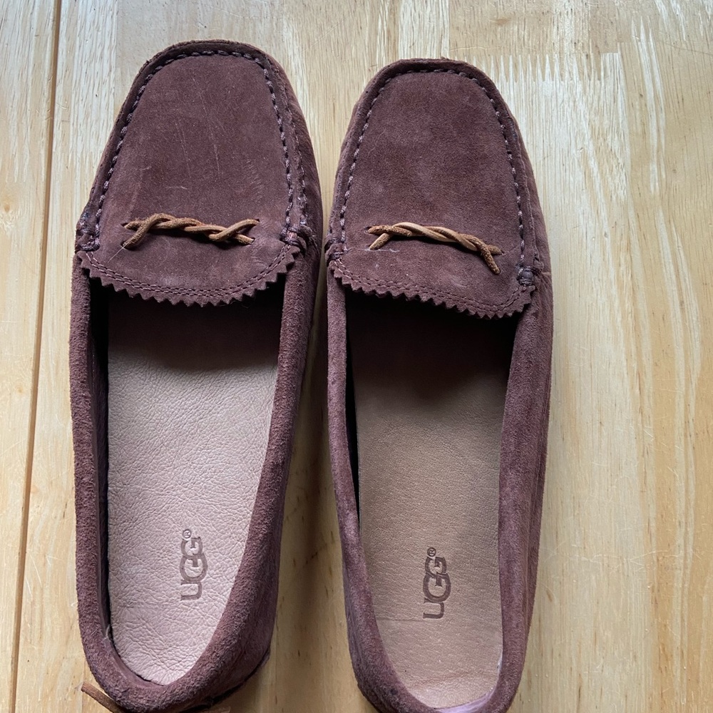 Ugg women’s driving loafers. Size 6